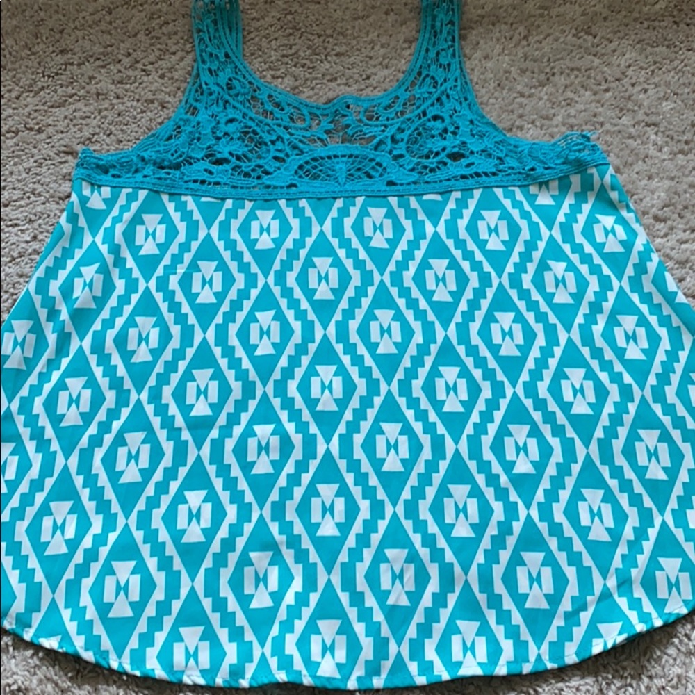 Boutique Blouse - Picture 5 of 7